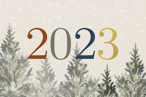 Kerstkaart voor 2023 met kerstboompjes en goudfolie